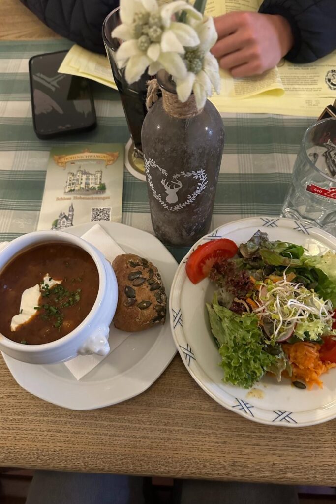 Lunch before Neuschwanstein Castle 