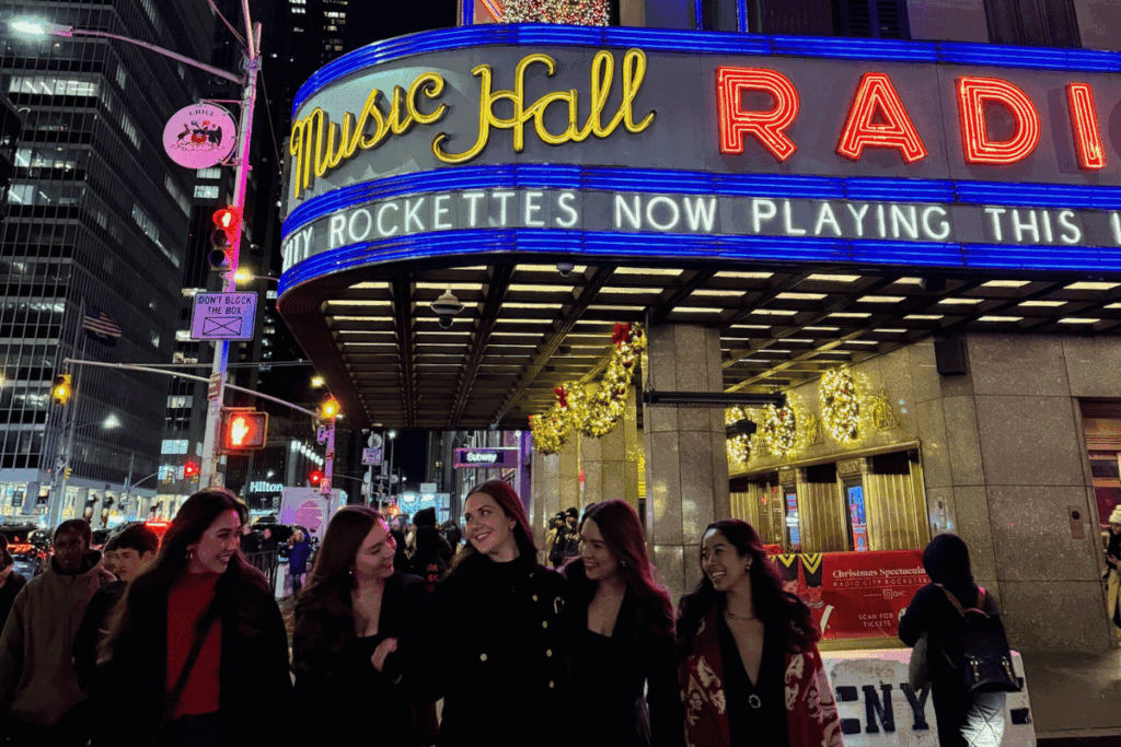 Radio city music hall rockettes