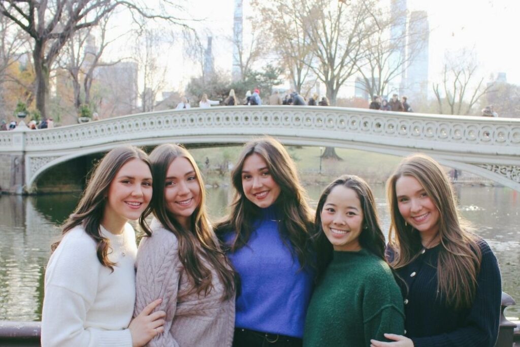 The Perfect Christmas Girls Weekend in NYC Itinerary 