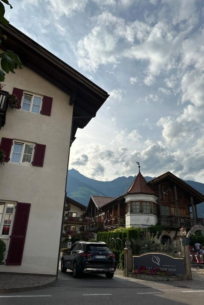 arrival at Verdinser Hof Schenna