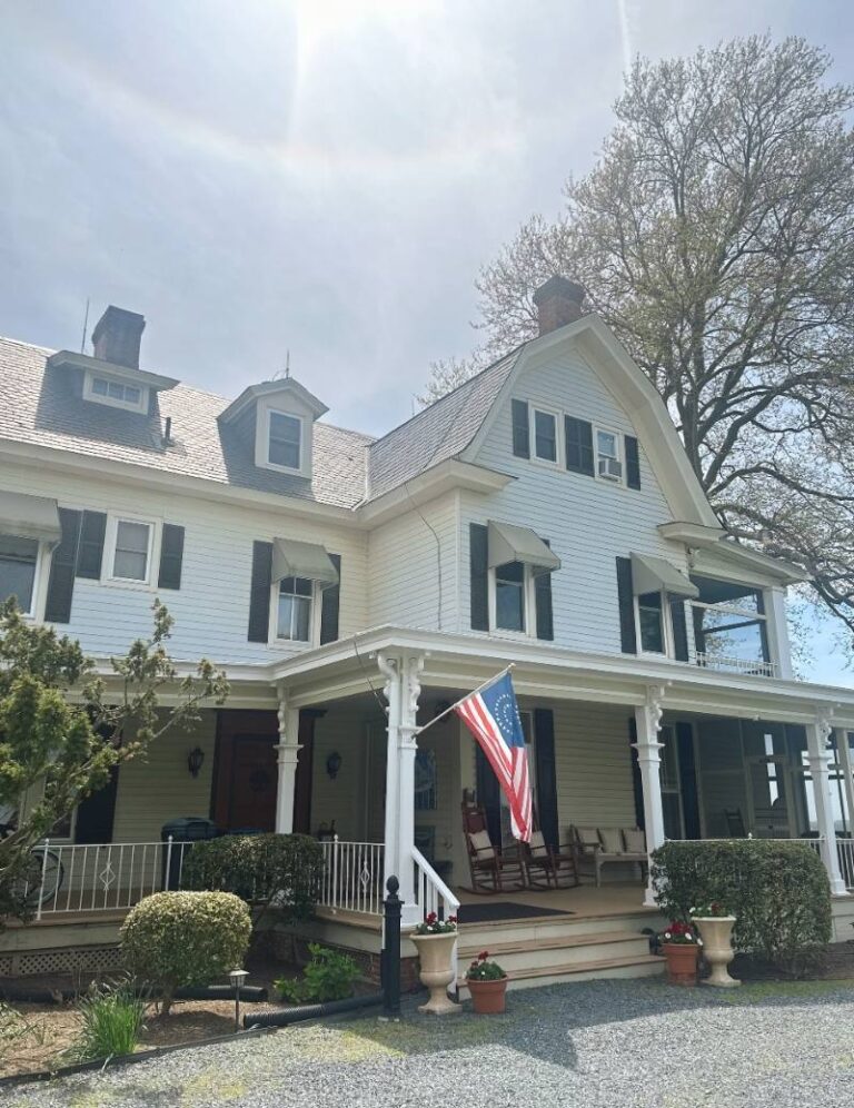 Sandaway Suites & Beach in Oxford, Maryland