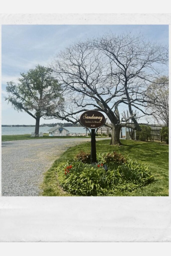 Polaroid of entrance of Sandaway Suites & Beach