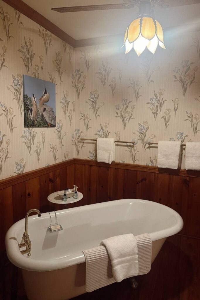 Clawfoot tub at Sandaway Suites & Beach