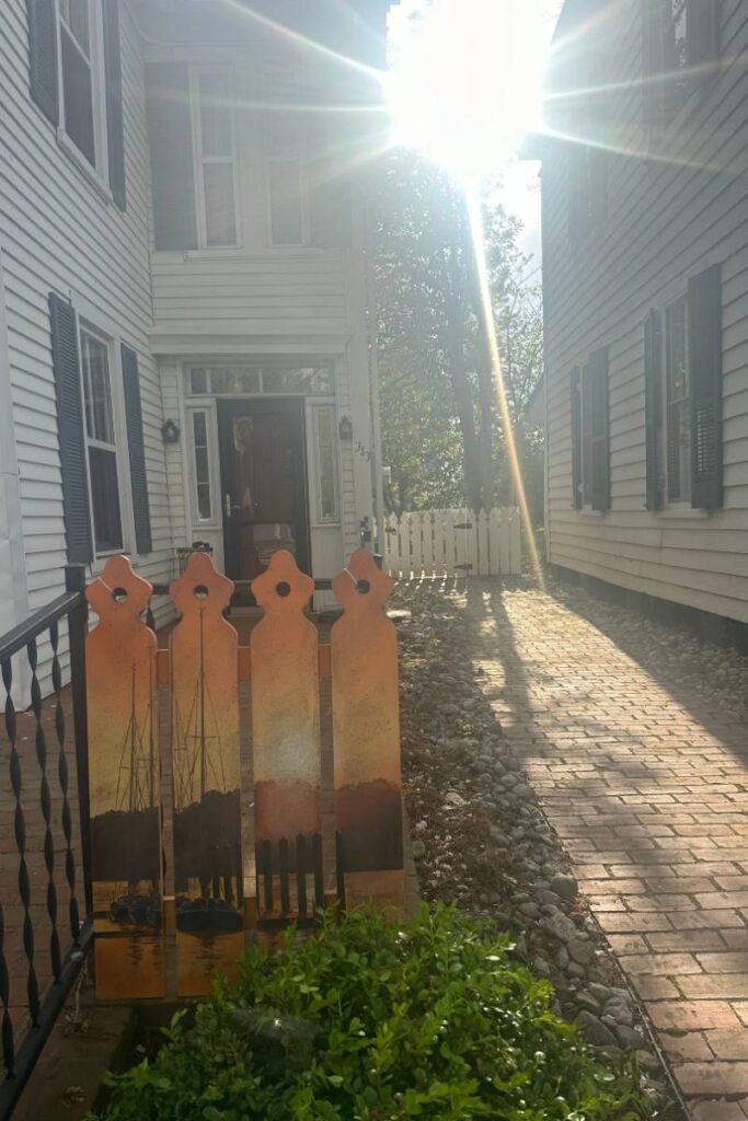 Oxford Maryland picket fence
