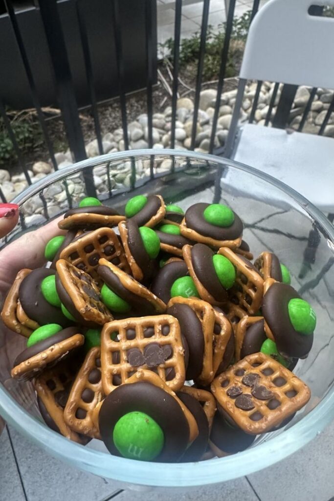 St. Patricks Day Pretzel Candies