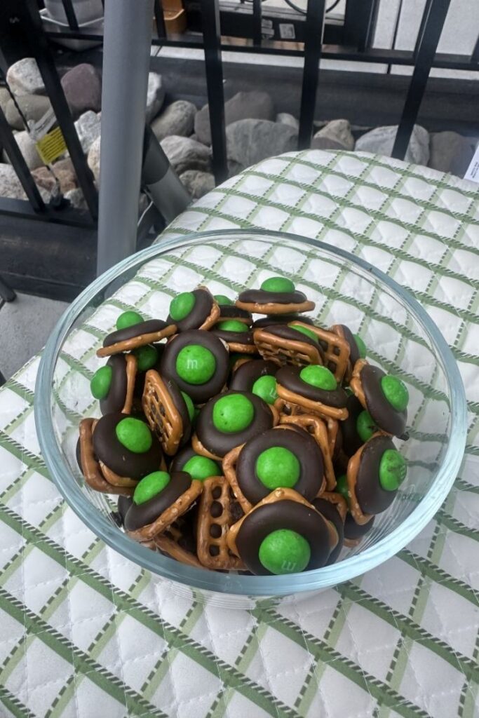 St. Patricks Day Pretzel Candies