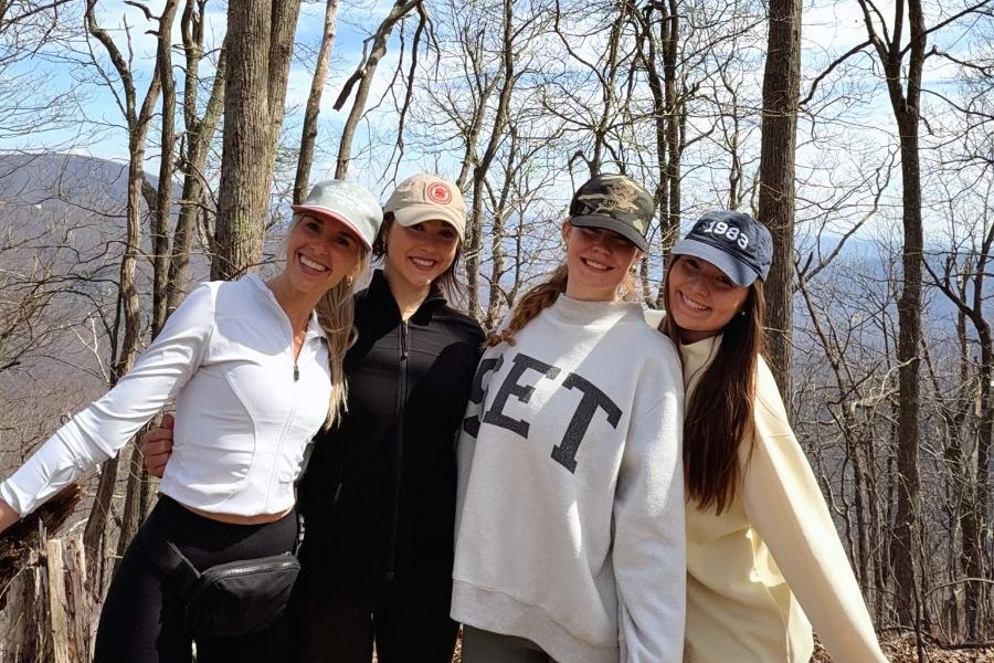 Hiking in Wintergreen VA