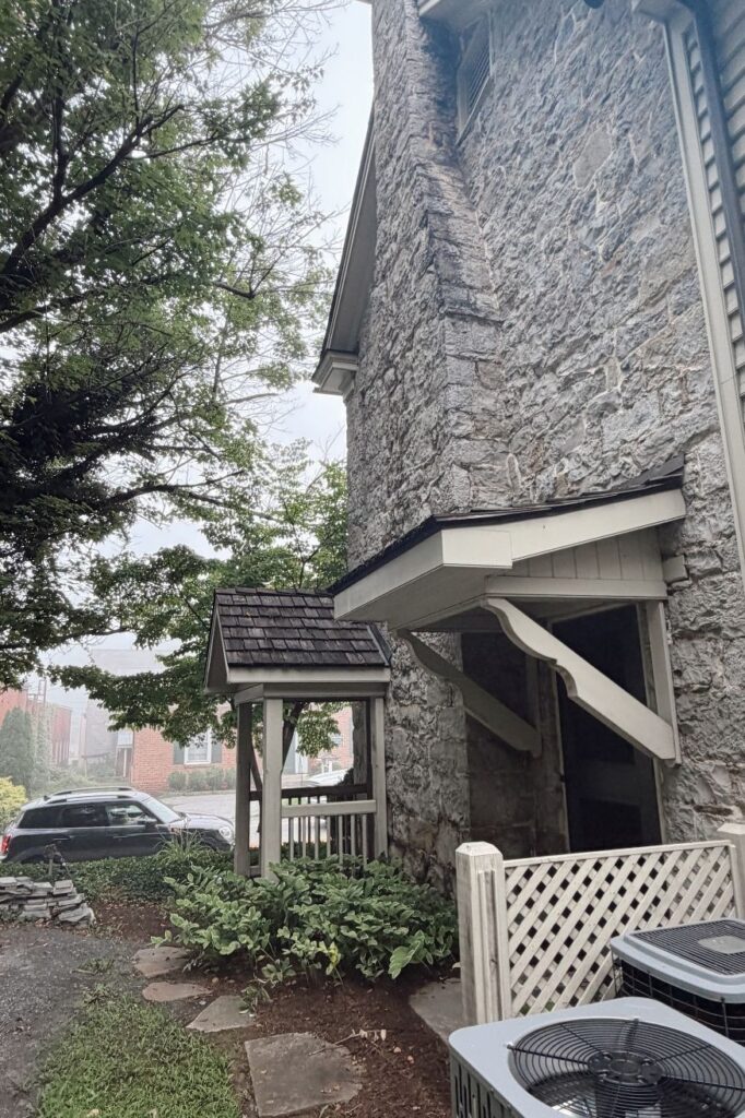 A Stay at the Thomas Rose Inn: A Charming Boutique Hotel in Historic Lewisburg, West Virginia